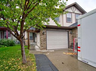 154 N Canals Cir SW, Airdrie, AB T4B3E9