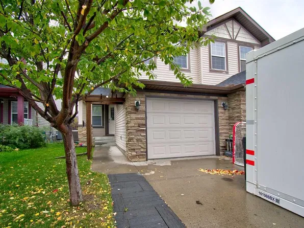 154 N Canals Cir SW, Airdrie, AB T4B 3E9