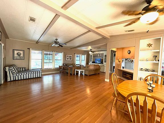 3rd image of 130 Taho Cir