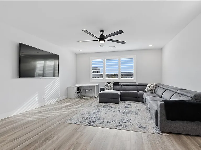 5366 Purple Moon Ave — Photo 24