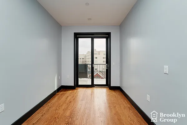 Rented by Brooklyn Group | media 16