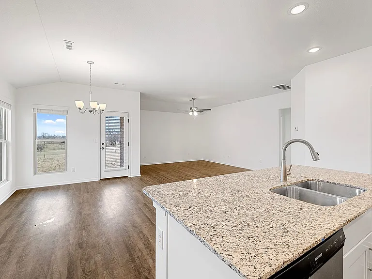 1105 SW 3rd Ave — Photo 20