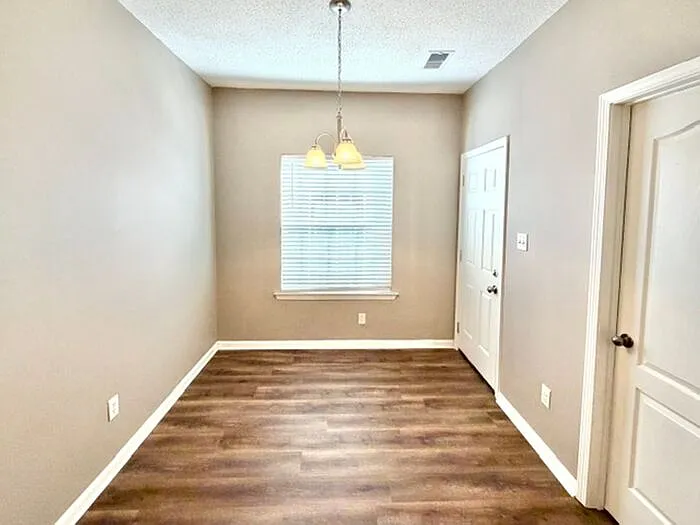 10226 Sterling Ridge Dr — Photo 5