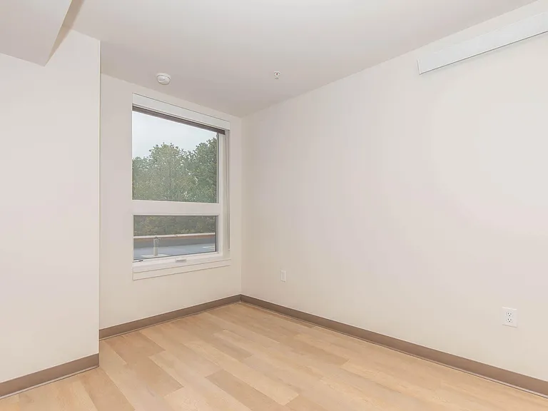 Beacon Pacific Village Apartments — Photo 59
