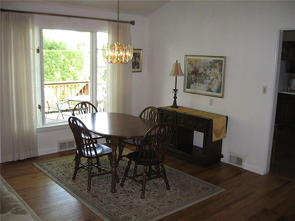 4th image of 4915 Walker Blvd