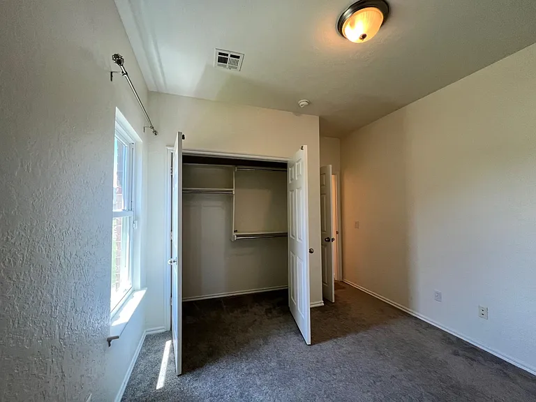 5916 SE 67th St — Photo 78
