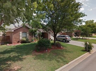 1517 Timber Creek Dr, Weatherford, OK 73096