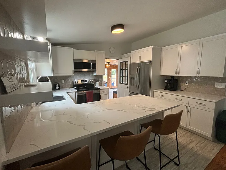 8 Black Point Rd — Photo 13