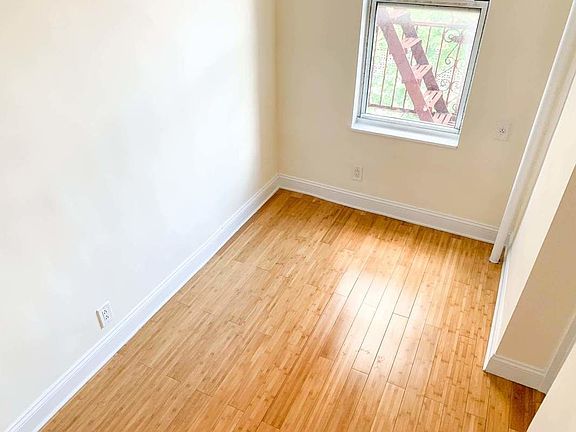 3rd image of 50 Horatio St #6A