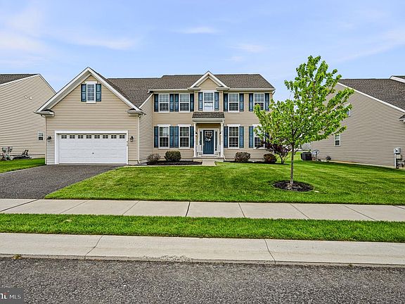 2nd image of 413 Rederick Ln