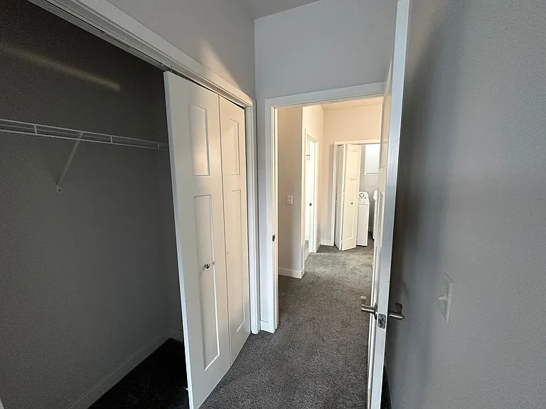Cottage Grove Commons: Gaston — Photo 61