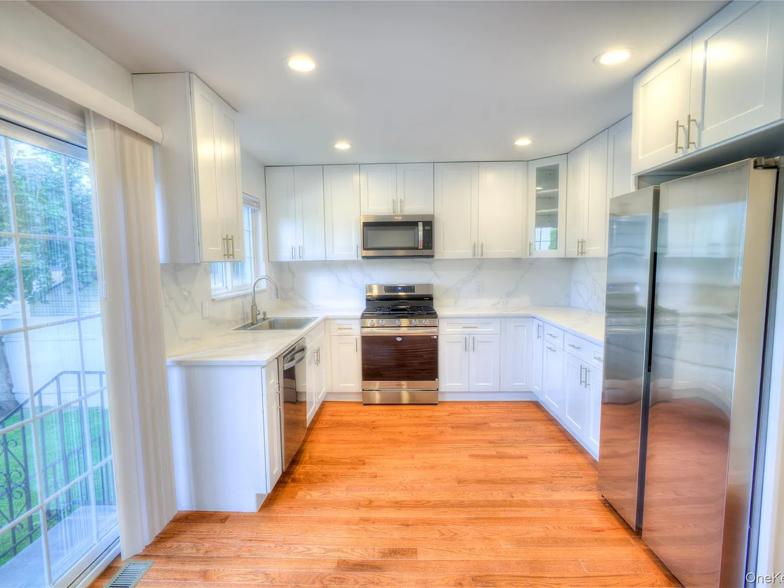 15B Mohegan Ave — Photo 4
