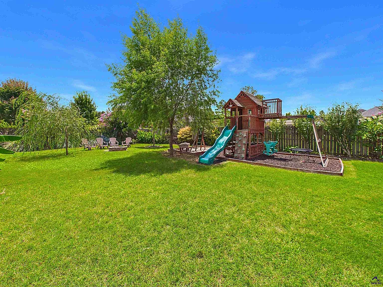107 Hampton Meadows Dr — Photo 52