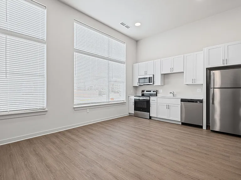 220 S Claybrook St — Photo 15