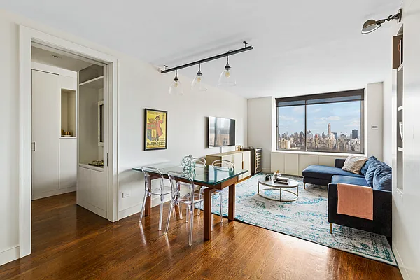 Rented by Compass | media 1