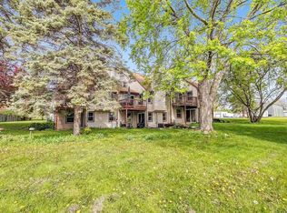 2558 Finger Rd, Green Bay, WI 54302
