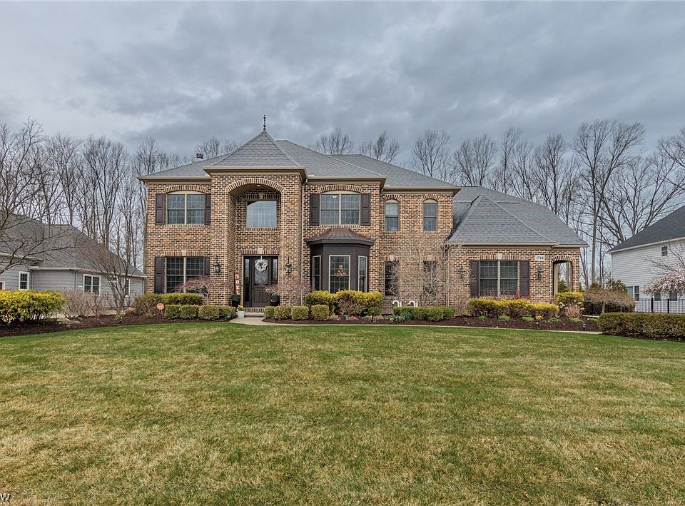 1744 Bur Oak Dr, Westlake, OH 44145 Zillow