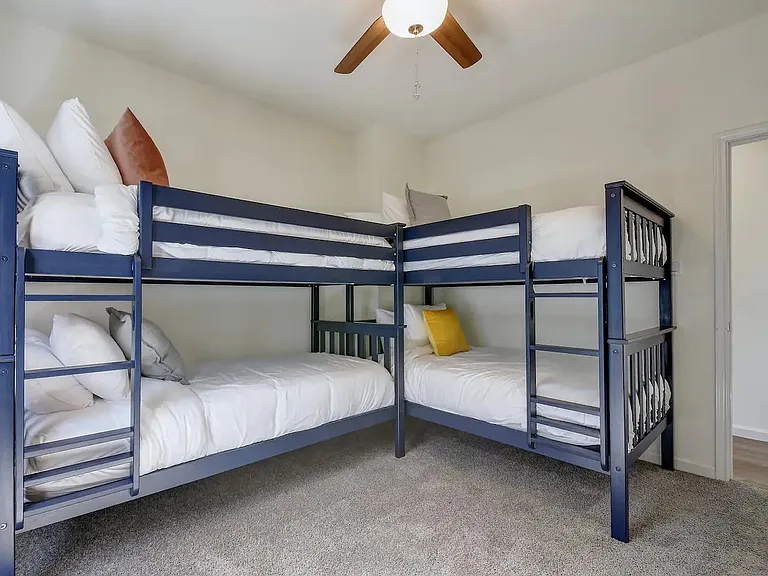 Guest bedroom 2