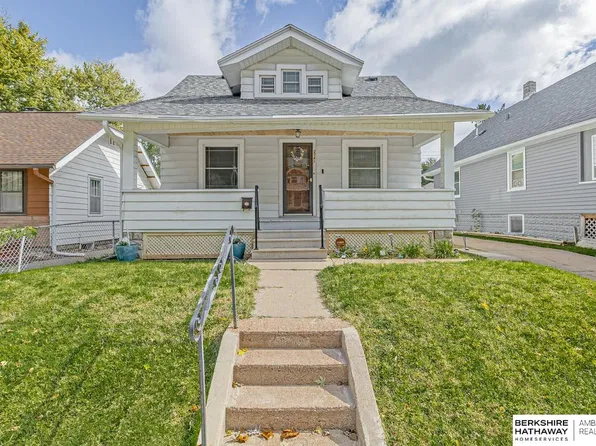 2741 N 49th St, Omaha, NE 68104