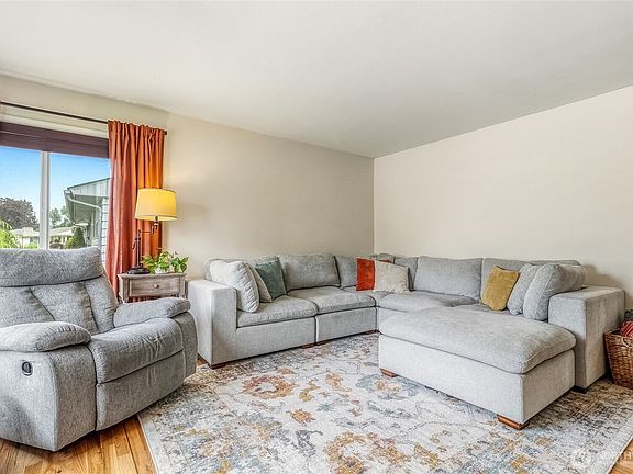 4th image of 12 Francis Drive