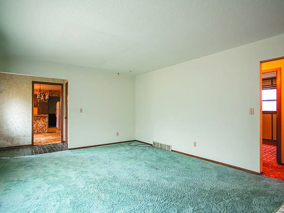 5th image of 5012 Canal Ave SW