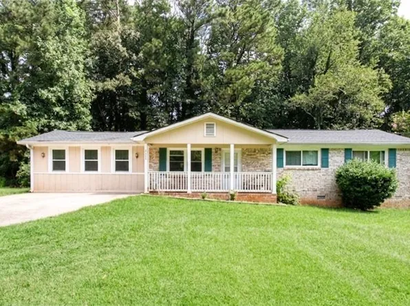 2289 Chestnut Log Dr, Lithia Springs, GA 30122