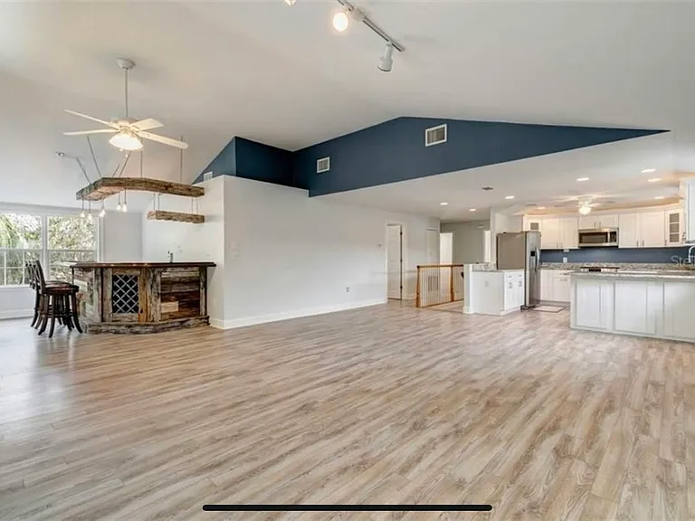 3526 Overlook Dr NE — Photo 10
