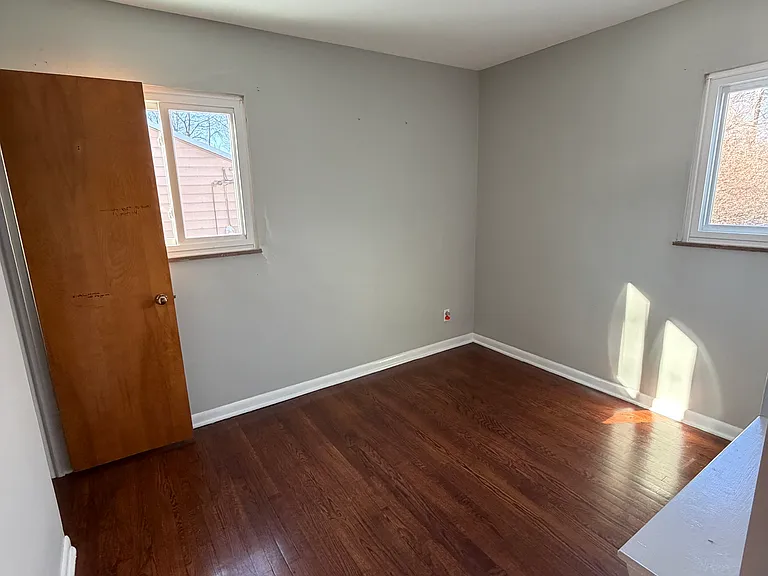 2454 Cranford Rd — Photo 4