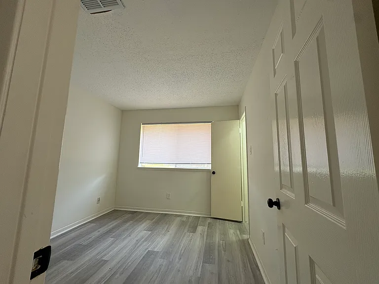 5311 Green Hazel Ct — Photo 10