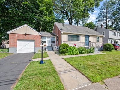 82 4th Street, Meriden, CT, 06451