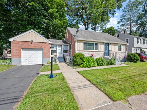 82 4th Street, Meriden, CT 06451