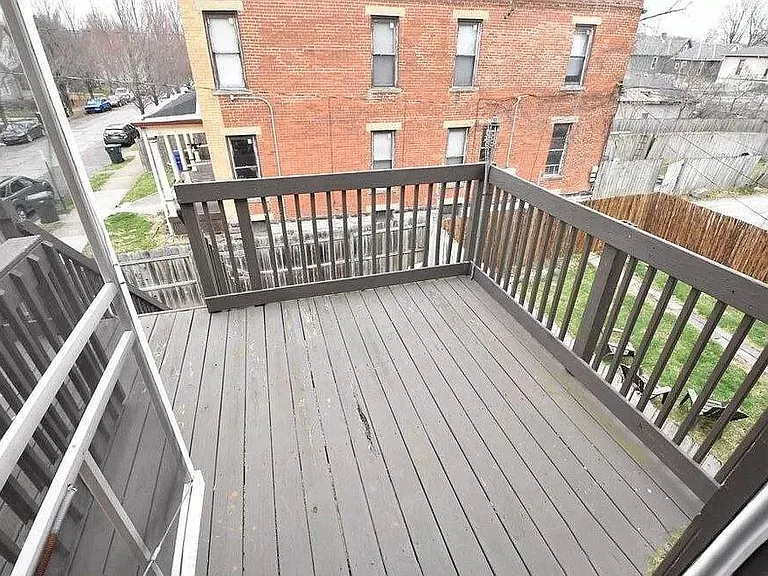 410 W 1st Ave — Photo 37