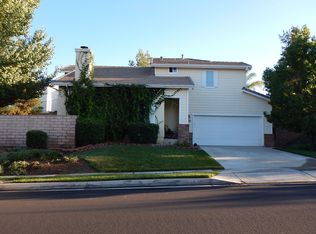 33156 Eagle Point Dr, Yucaipa, CA 92399
