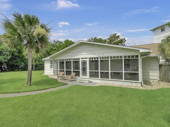 5 Th Ave, Isle Of Palms, SC 29451
