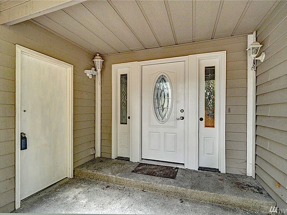 3rd image of 8423 58th Ave E