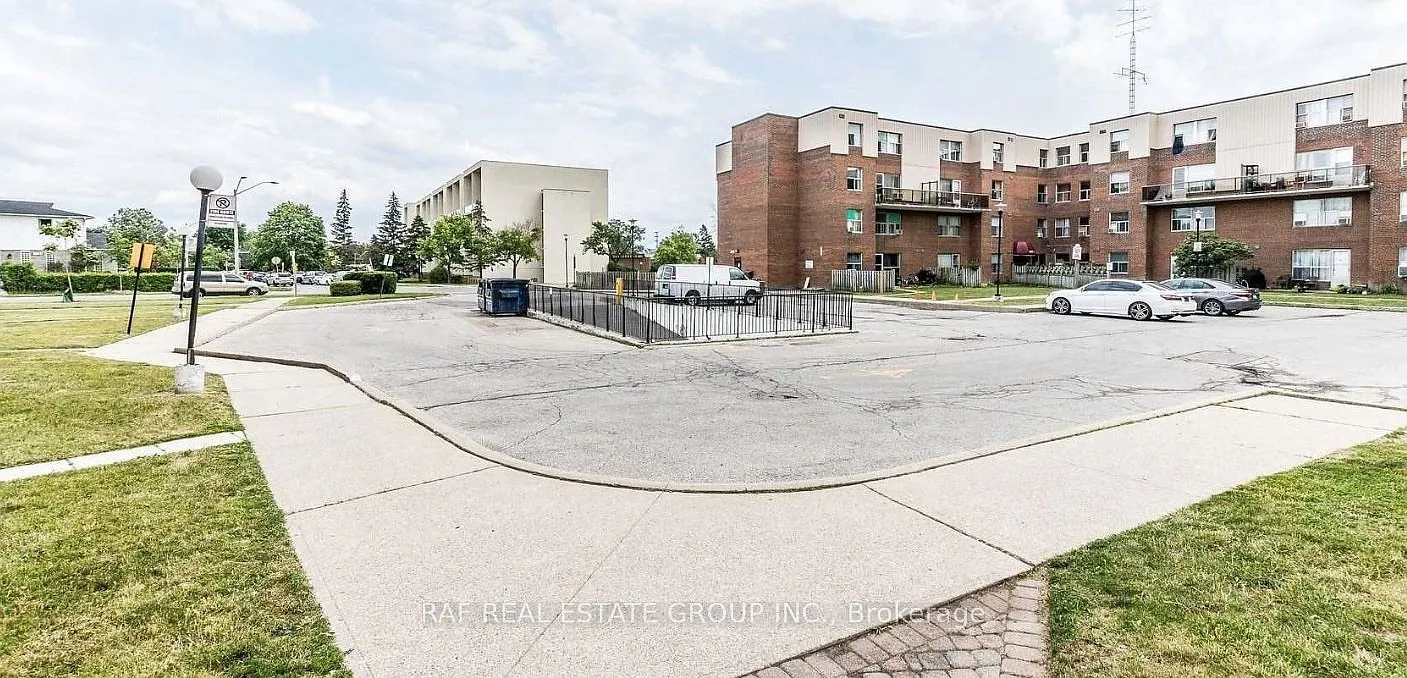 5 bed, $3,000 — Photo 1