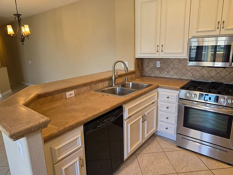 28436 Yosemite Dr — Photo 20