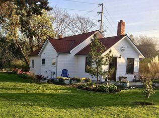 2090 Arnold Rd, Coupeville, WA 98239