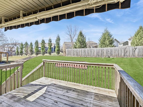 3rd image of 291 Aspen Dr