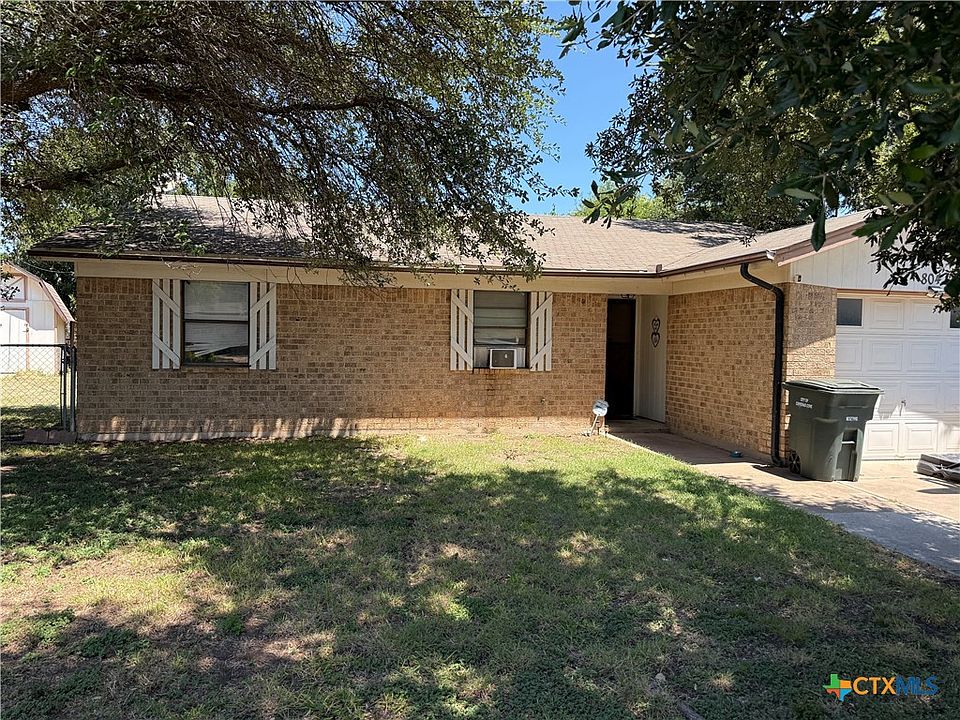 1st image of 804 Kelly Cir