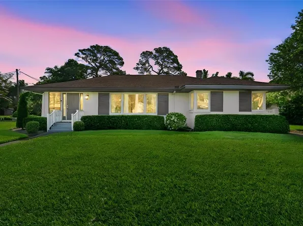 301 26th St W, Bradenton, FL 34205