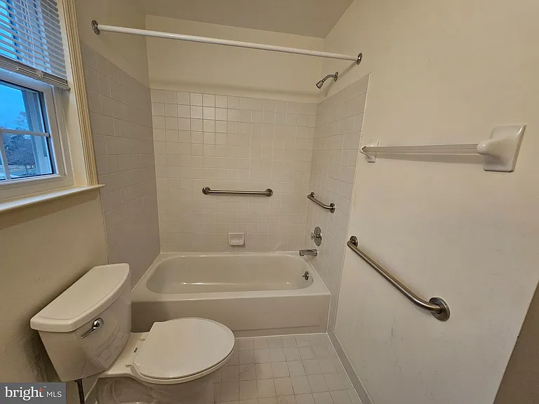 223 Pinecrest Ln — Photo 22