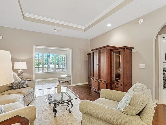 3rd image of 754 Foxtail Dr. #10