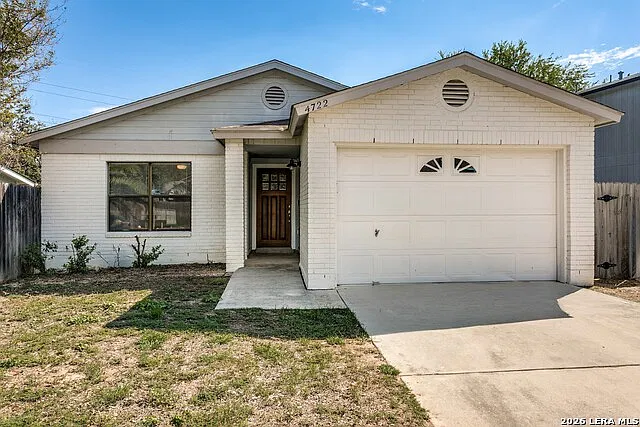 3 bed, 2.0 bath, 1097 sqft, $1,700 — Photo 1
