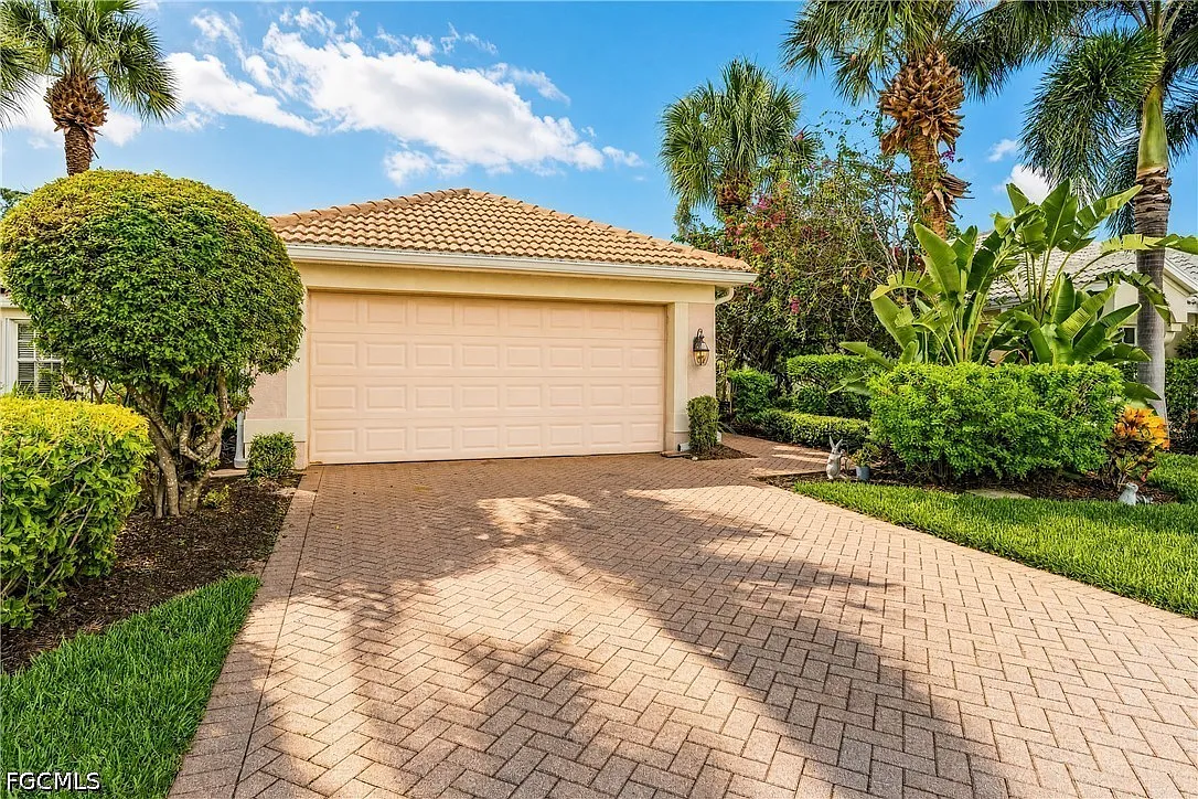 3 bed, 2.0 bath, 1514 sqft, $5,650 — Photo 1