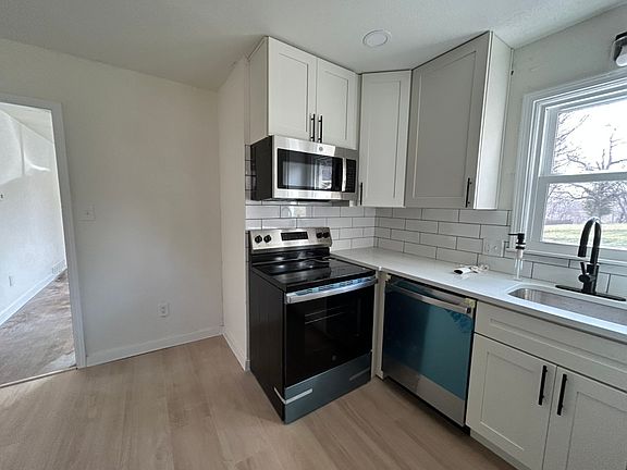 2nd image of 11415 E Lexington Ave #11415