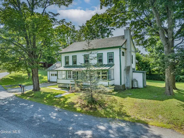 5 Dorance Road, Granville, NY 12832