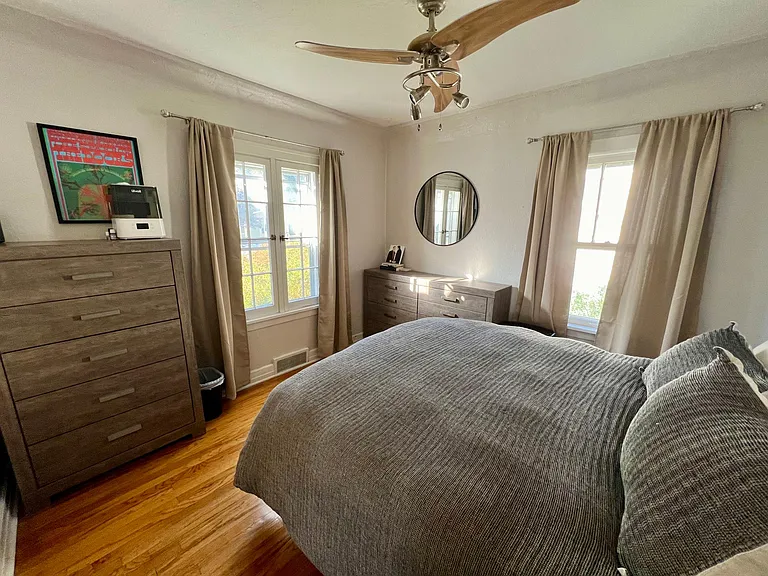 2240 Jay St — Photo 10