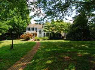 4 Chester Brook Rd, Chester, NJ 07930