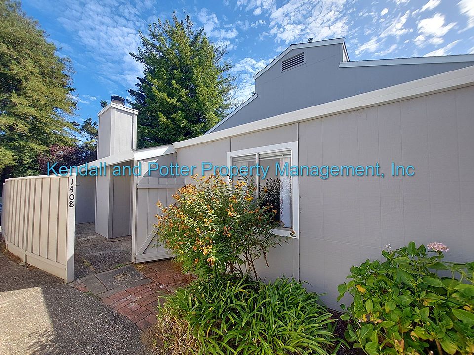 1st image of 1408 Dolphin Dr